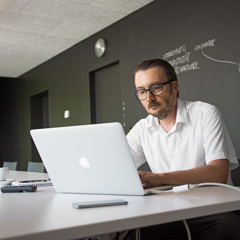 Mitarbeitenden Foto Patrick Puskar